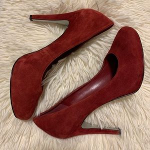 Jessica Simpson Molex red suede round toe heels